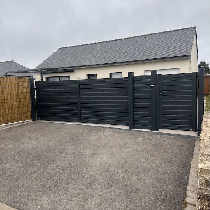 portail aluminium motorisé télécommande